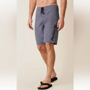 Hurley Gray Board 8” Shorts‎ Men’s Size 38 (1050)